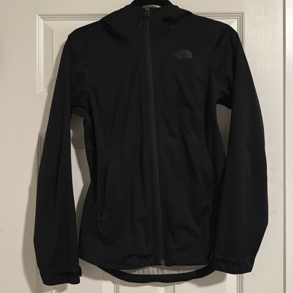 Women’s lightweight The North Face jacket